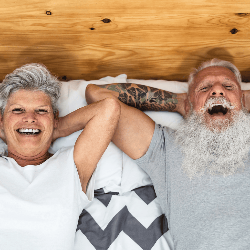couple happy smiling